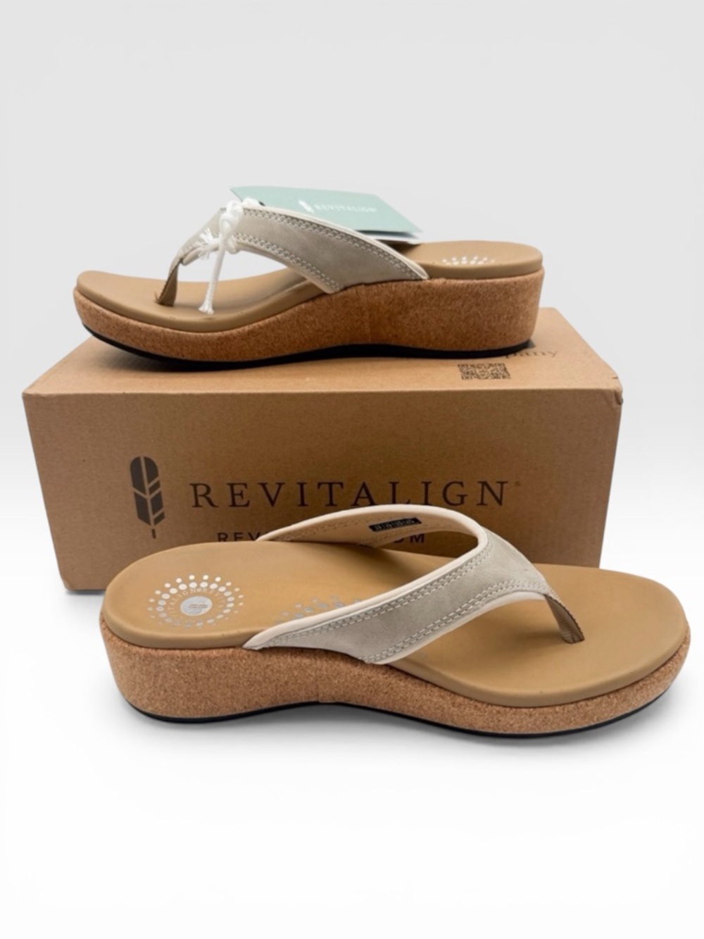 Revitalign Winnie Orthotic Wedge Thong Sandal Comfort Tan Gray 6 NEW